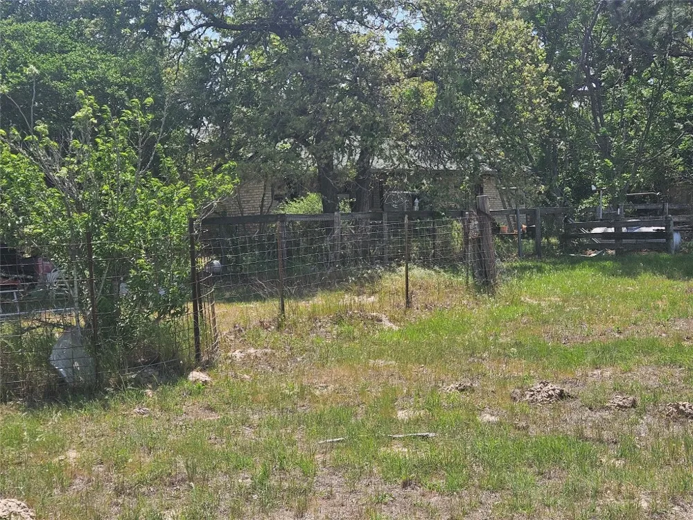 8912 CR 322 Roads Milano, TX 76556