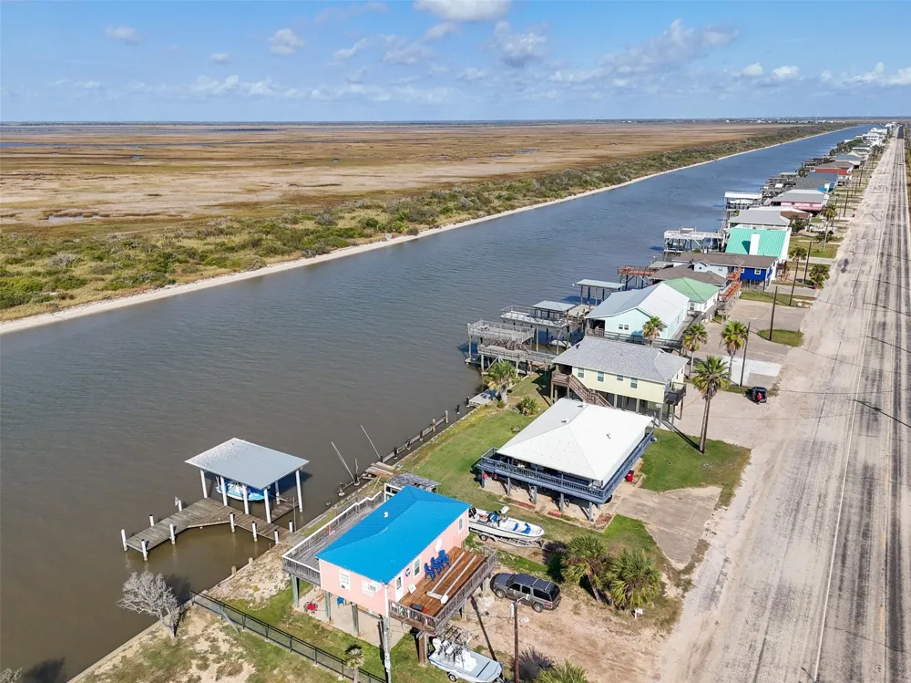 4366 Fm-2031 Matagorda, TX 77414