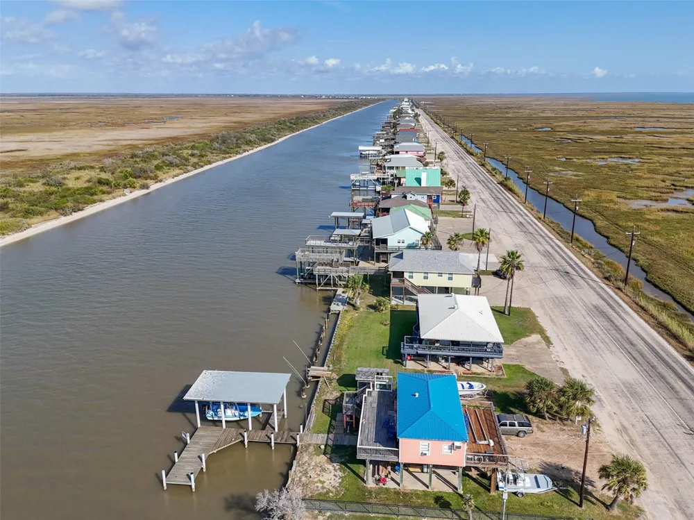 4366 Fm-2031 Matagorda, TX 77414