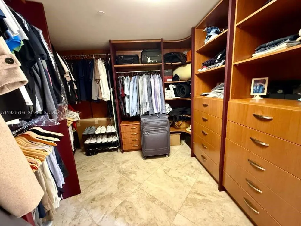 1850 S Ocean Dr #1405 Hallandale Beach, FL 33009