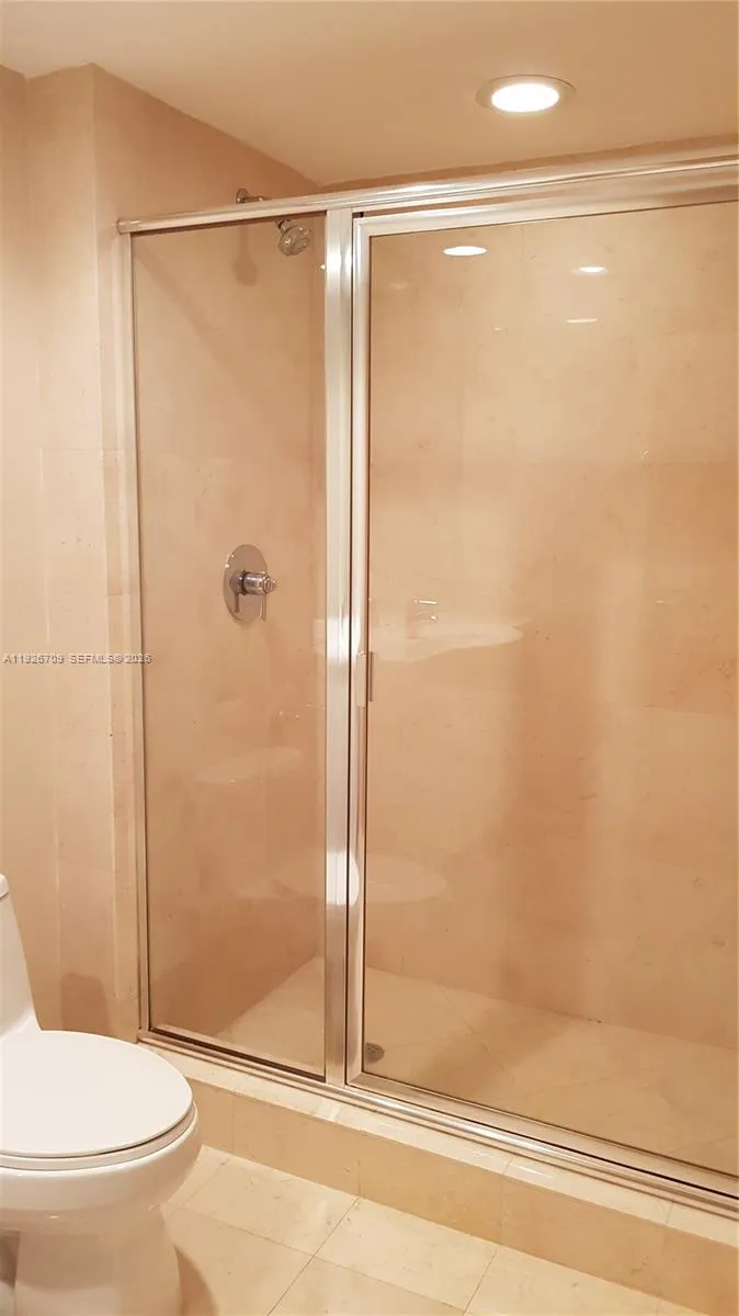 1850 S Ocean Dr #1405 Hallandale Beach, FL 33009