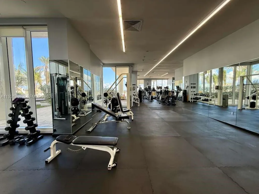 1850 S Ocean Dr #1405 Hallandale Beach, FL 33009