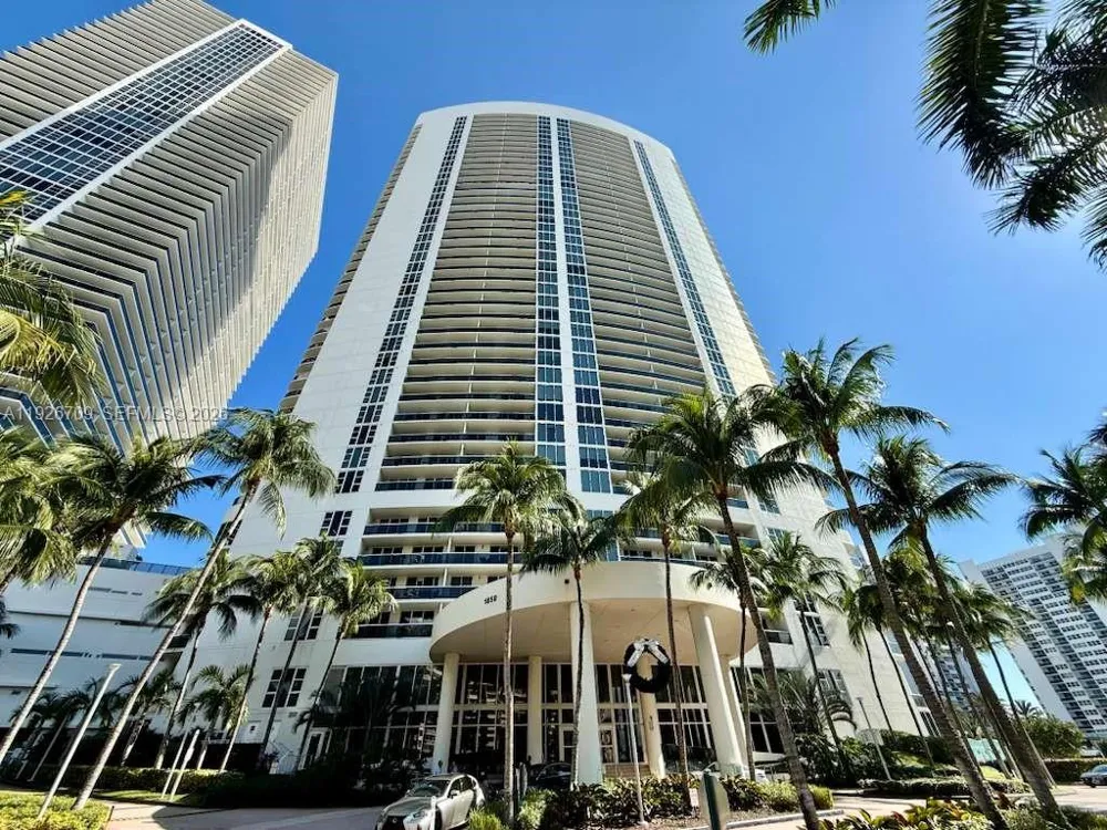 1850 S Ocean Dr #1405 Hallandale Beach, FL 33009