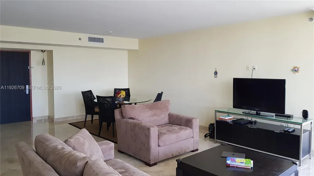 1850 S Ocean Dr #1405 Hallandale Beach, FL 33009