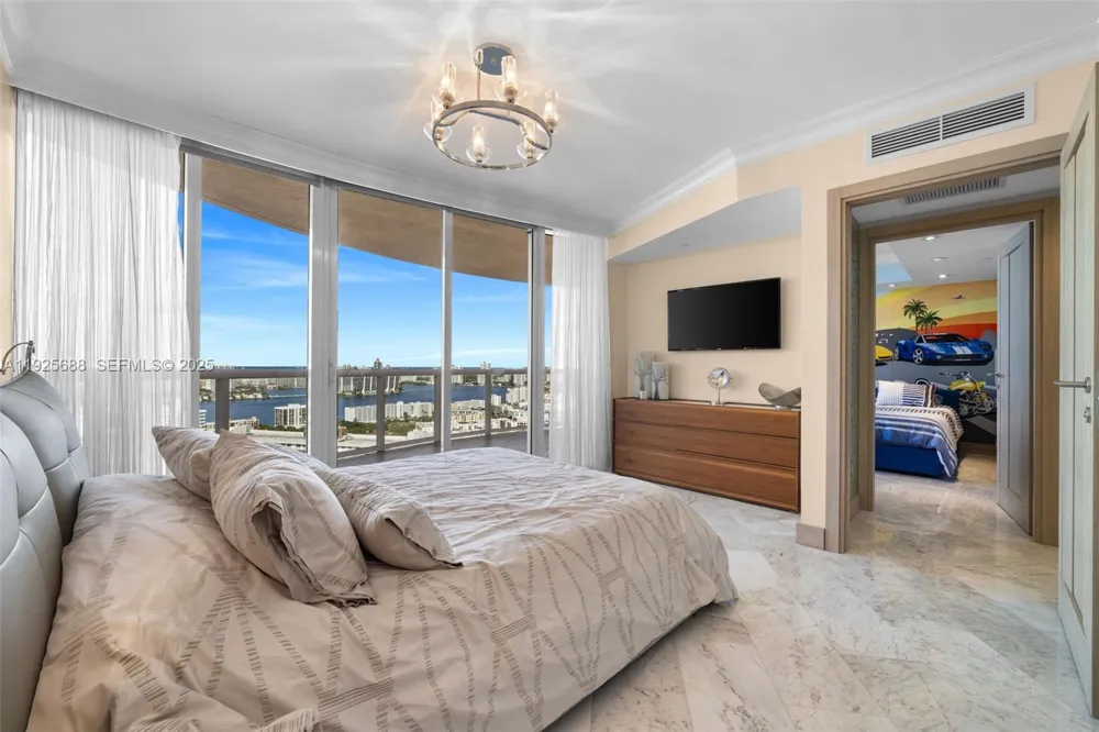 17201 Collins Ave #3505 Sunny Isles Beach, FL 33160