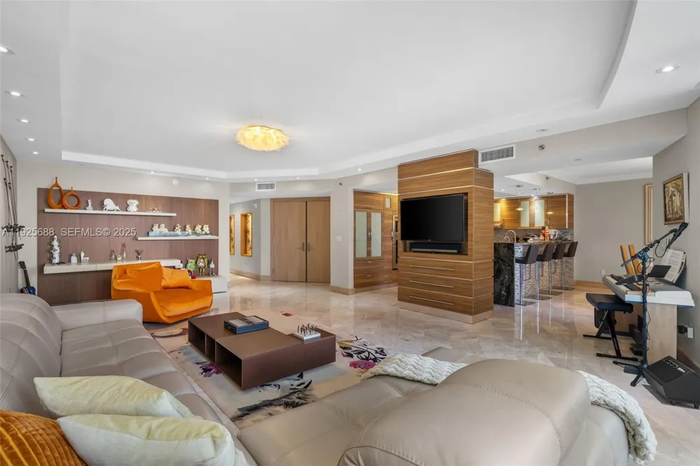 17201 Collins Ave #3505 Sunny Isles Beach, FL 33160
