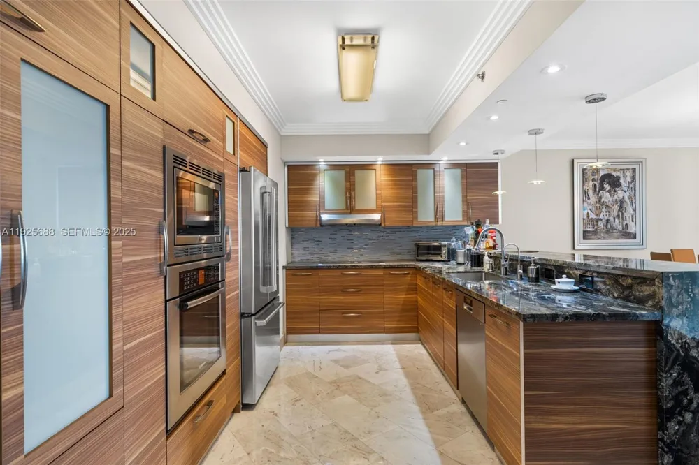 17201 Collins Ave #3505 Sunny Isles Beach, FL 33160