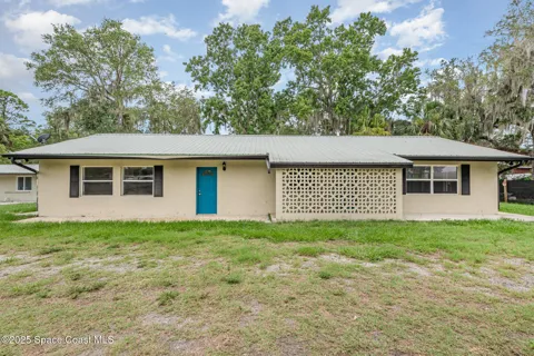 4085 Cypress Bend