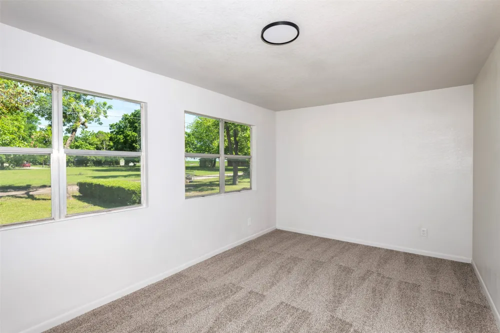 103 Ivy Street Goodlow, TX 75144