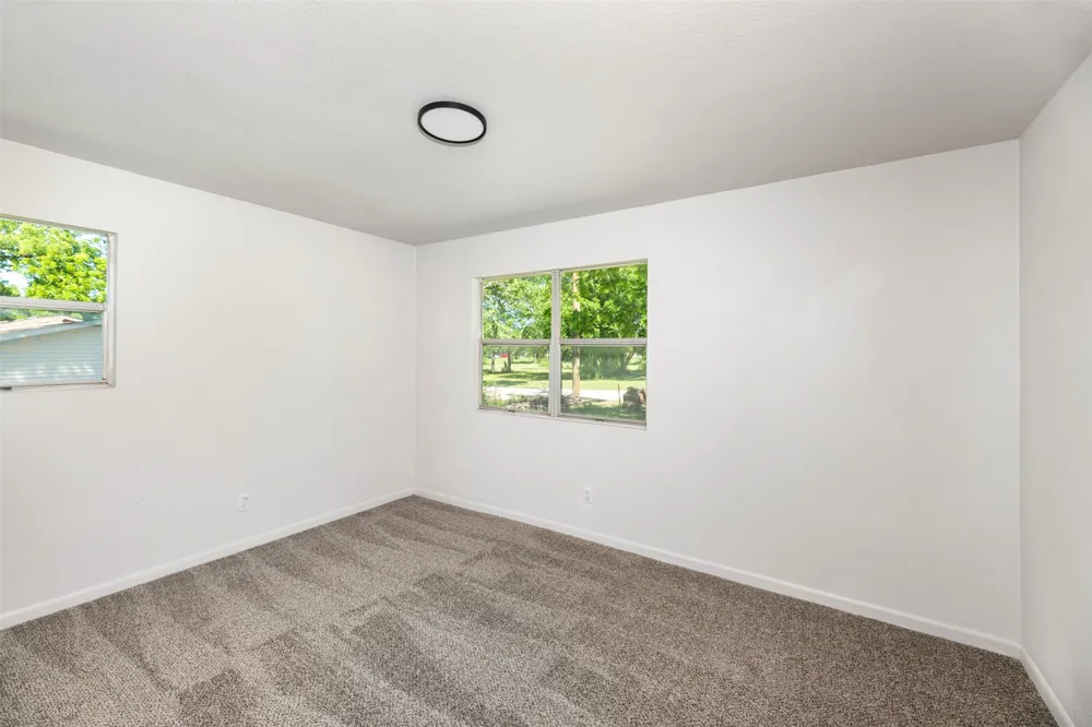 103 Ivy Street Goodlow, TX 75144