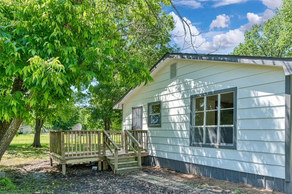 103 Ivy Street Goodlow, TX 75144