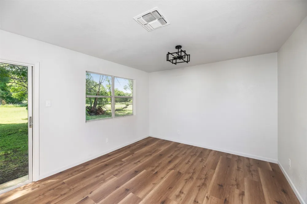 103 Ivy Street Goodlow, TX 75144