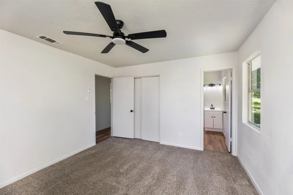 103 Ivy Street Goodlow, TX 75144