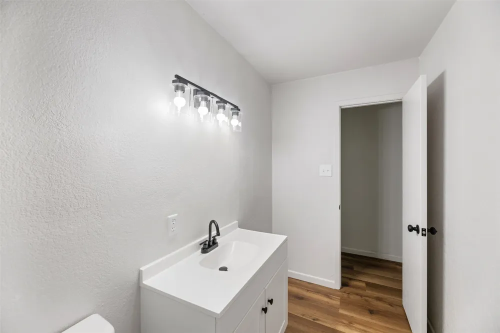 103 Ivy Street Goodlow, TX 75144