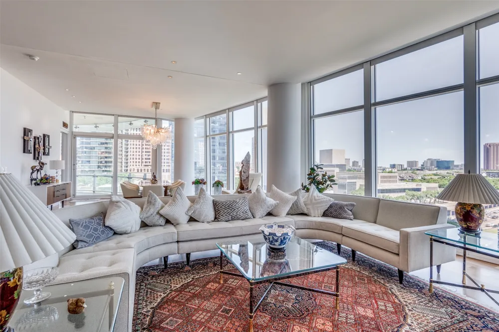 1918 Olive Street #701 Dallas, TX 75201