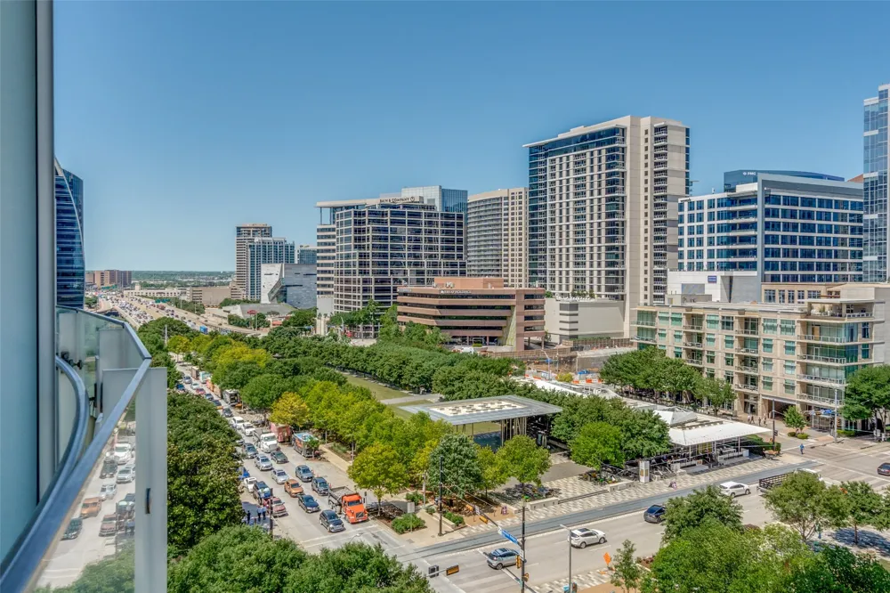 1918 Olive Street #701 Dallas, TX 75201