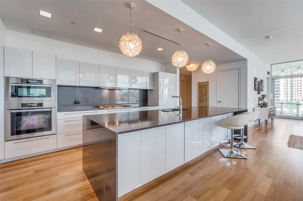 1918 Olive Street #701 Dallas, TX 75201