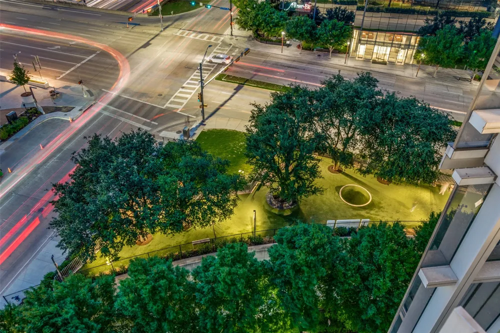1918 Olive Street #701 Dallas, TX 75201