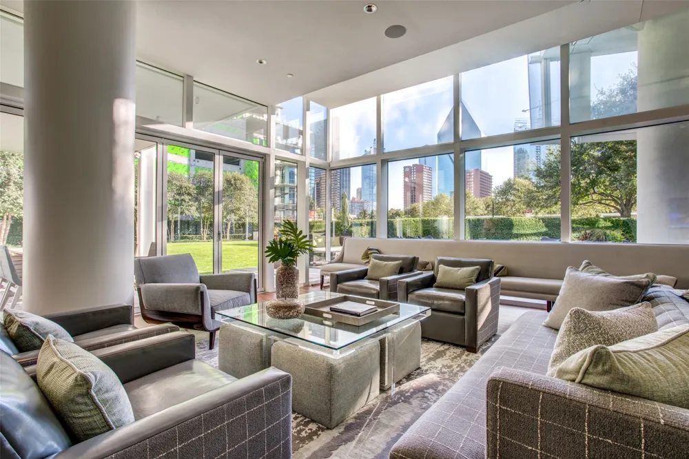 1918 Olive Street #701 Dallas, TX 75201