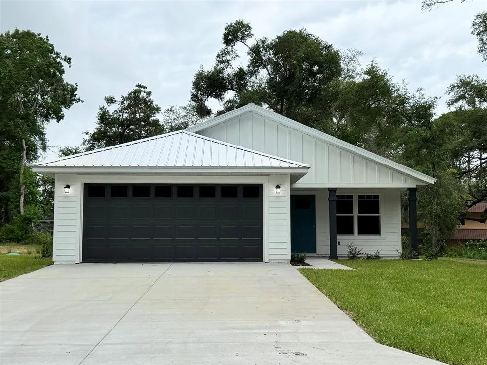 8507 SE 70TH AVENUE Trenton, FL 32693