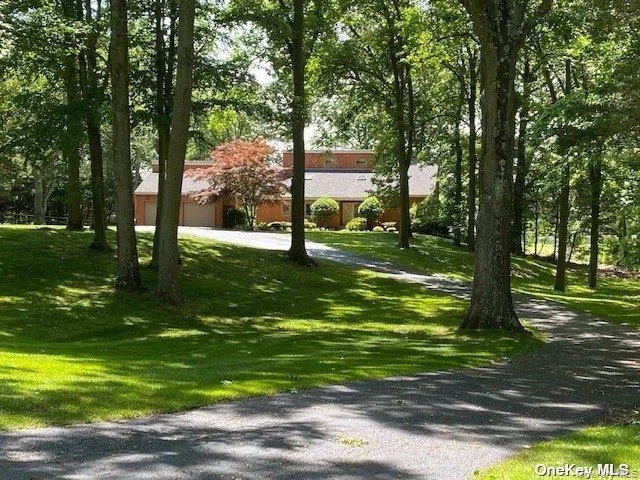 1 Pine Point Lloyd Harbor, NY 11743