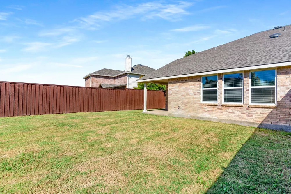 2905 Meadow Bluff Drive Wylie, TX 75098