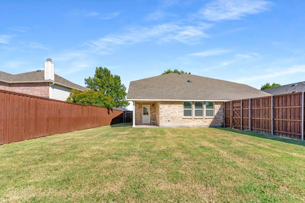 2905 Meadow Bluff Drive Wylie, TX 75098