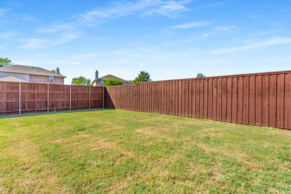2905 Meadow Bluff Drive Wylie, TX 75098