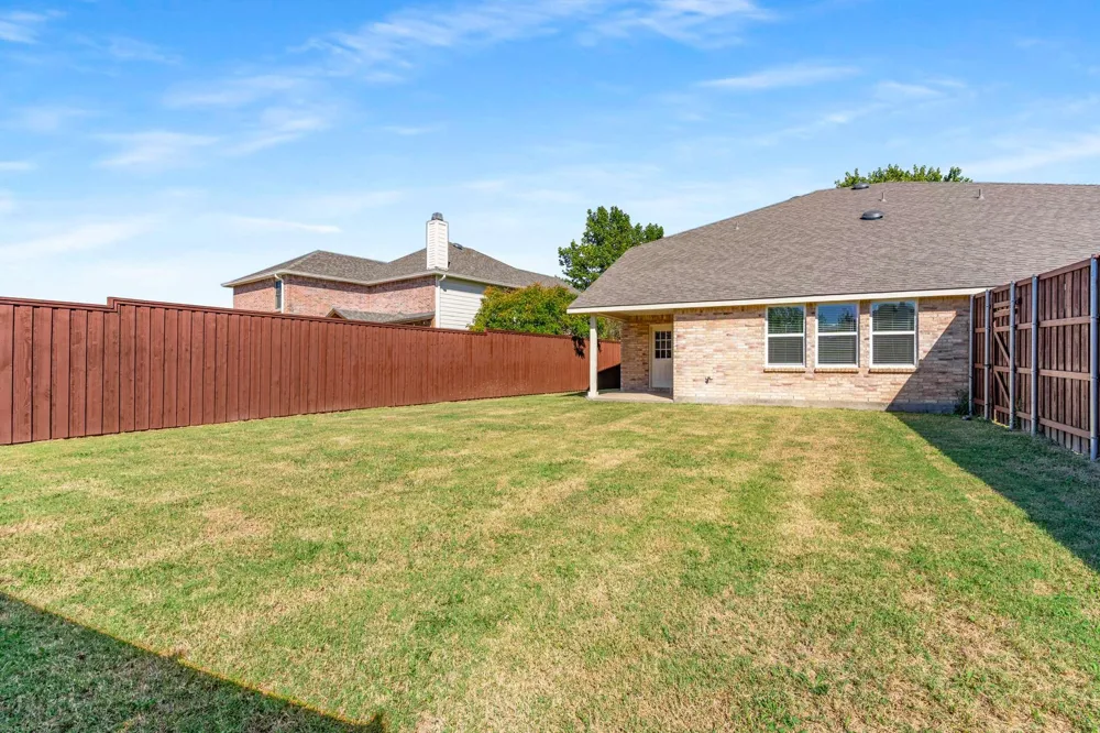 2905 Meadow Bluff Drive Wylie, TX 75098