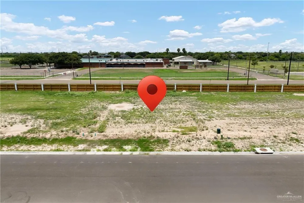 2321 Gaytan Avenue Edinburg, TX 78542