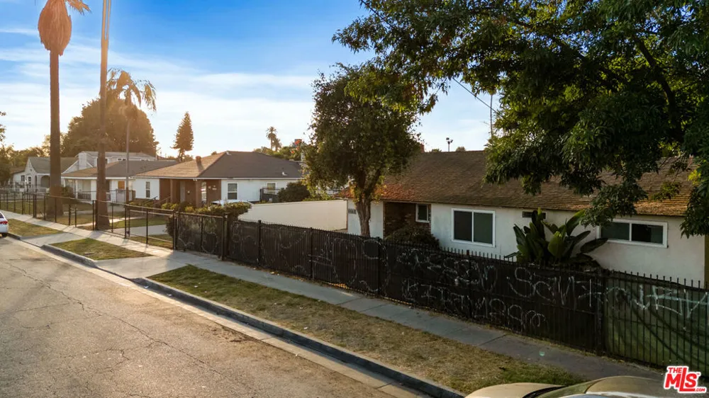 3150 Euclid Avenue Lynwood, CA 90262