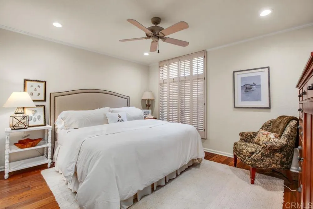 373 Coast Blvd #2 La Jolla, CA 92037