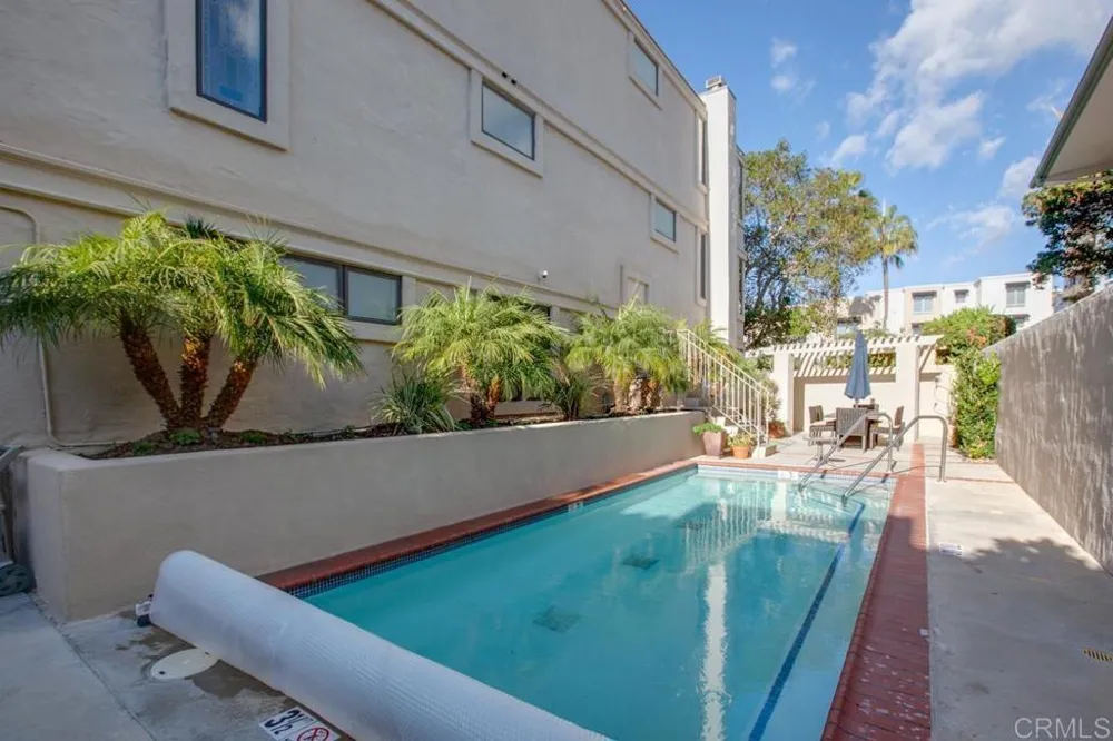 373 Coast Blvd #2 La Jolla, CA 92037