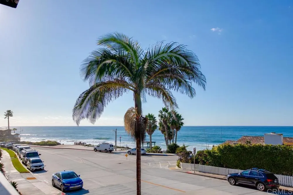 373 Coast Blvd #2 La Jolla, CA 92037