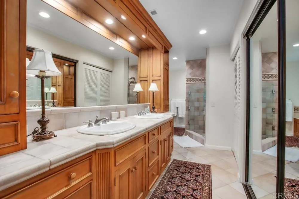373 Coast Blvd #2 La Jolla, CA 92037