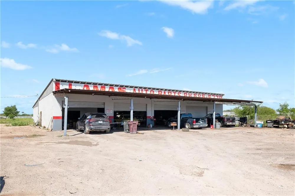 7705 La Homa Palmview, TX 78574