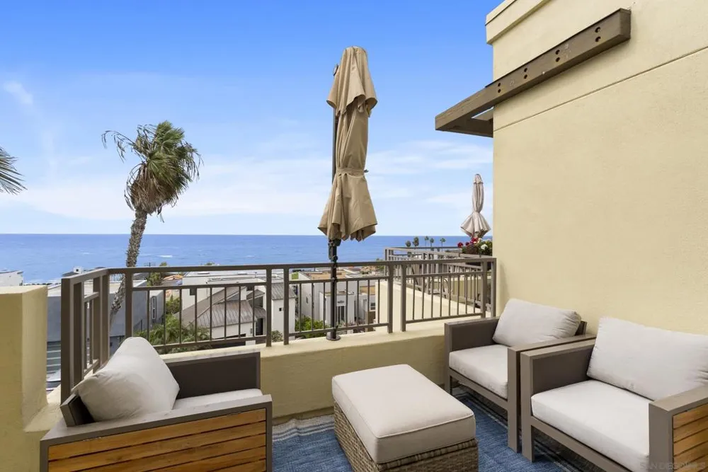 5420 La Jolla Blvd #B302 La Jolla, CA 92037