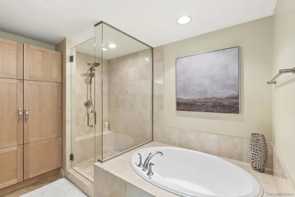 5420 La Jolla Blvd #B302 La Jolla, CA 92037