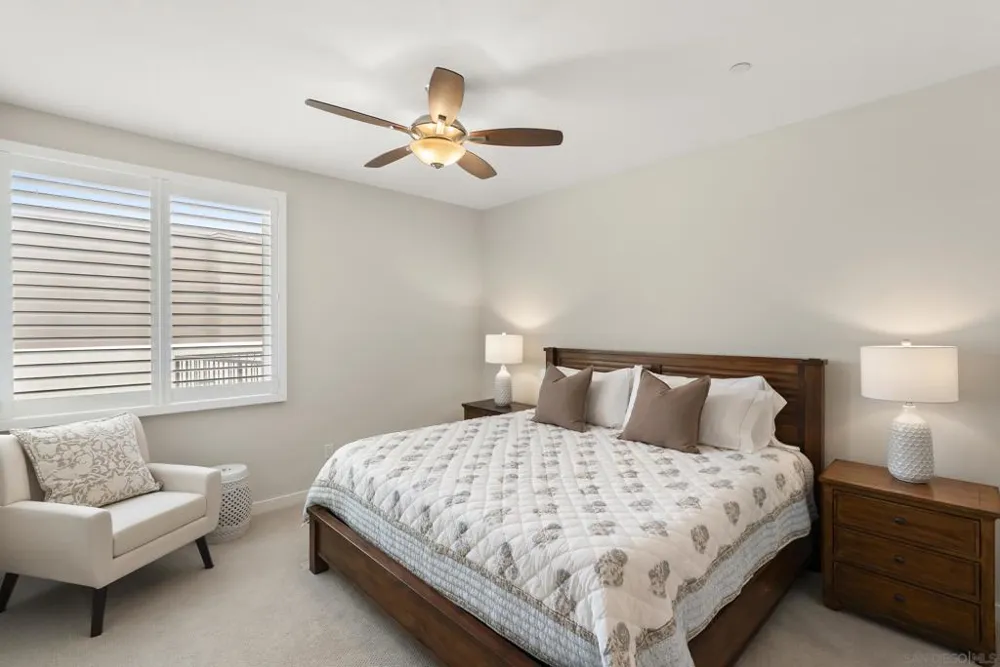 5420 La Jolla Blvd #B302 La Jolla, CA 92037