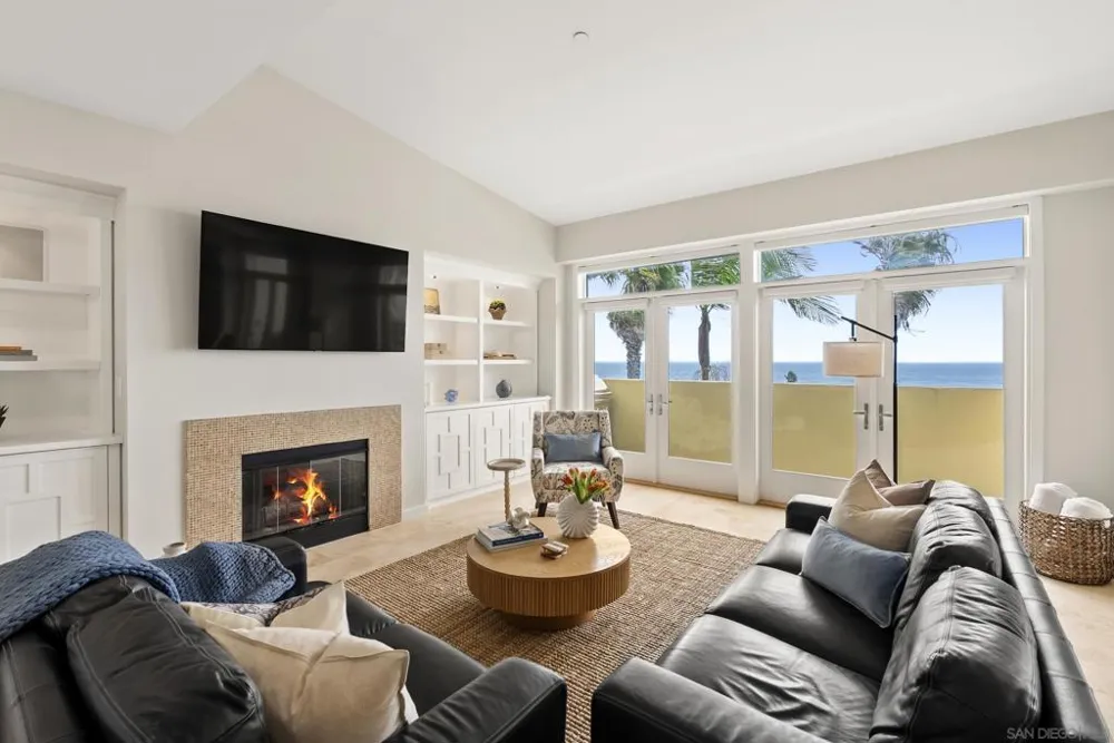5420 La Jolla Blvd #B302 La Jolla, CA 92037