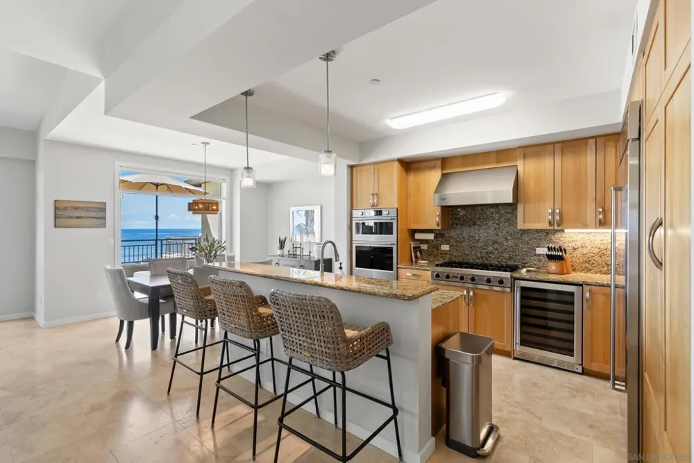 5420 La Jolla Blvd #B302 La Jolla, CA 92037