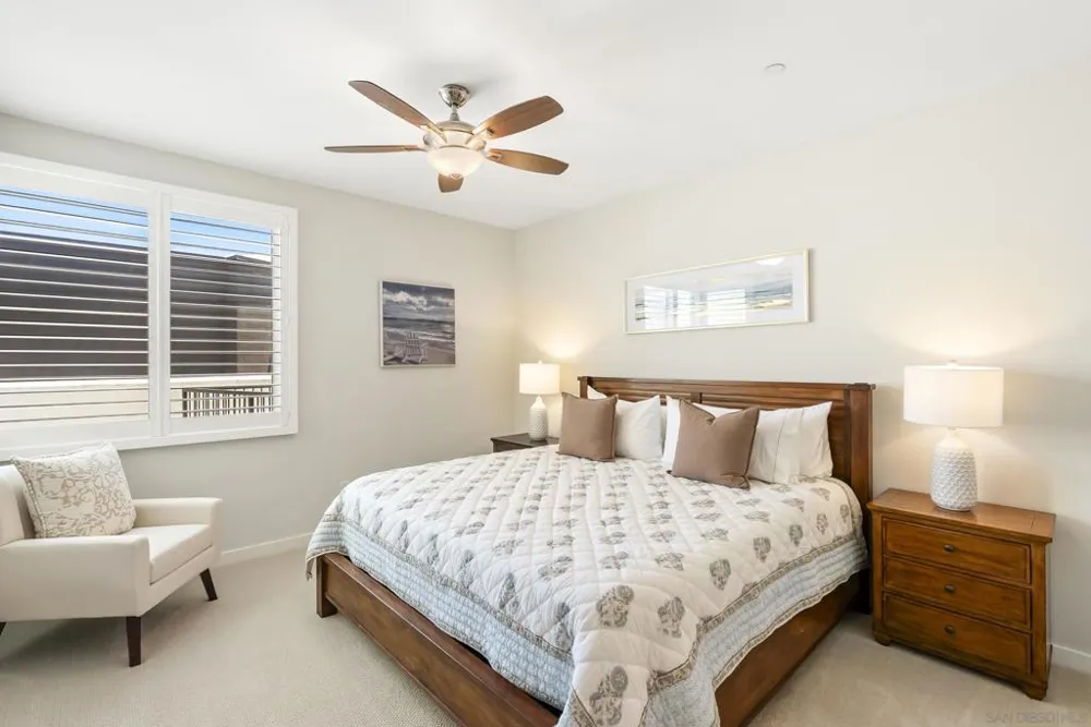 5420 La Jolla Blvd #B302 La Jolla, CA 92037
