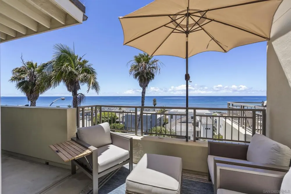 5420 La Jolla Blvd #B302 La Jolla, CA 92037