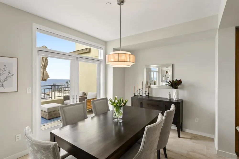 5420 La Jolla Blvd #B302 La Jolla, CA 92037