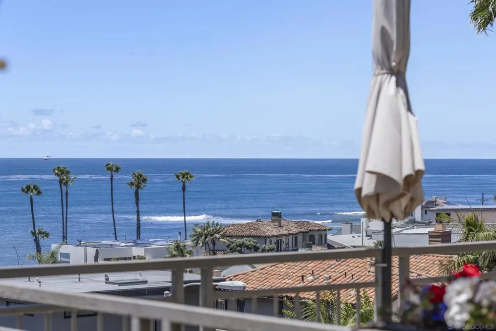 5420 La Jolla Blvd #B302 La Jolla, CA 92037