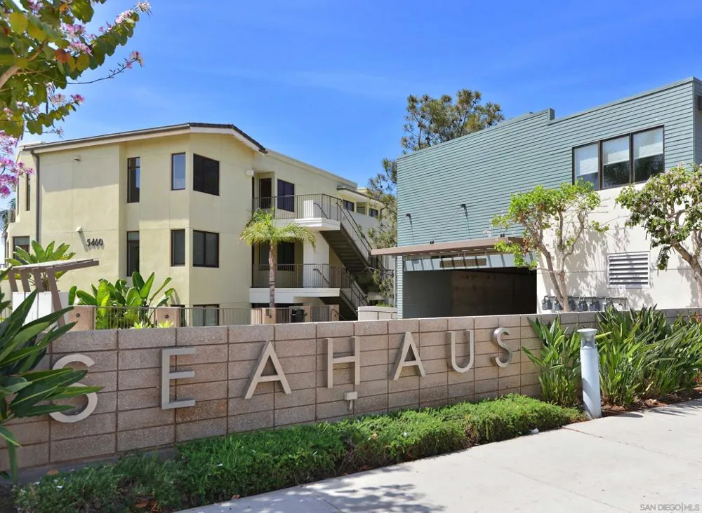 5420 La Jolla Blvd #B302 La Jolla, CA 92037