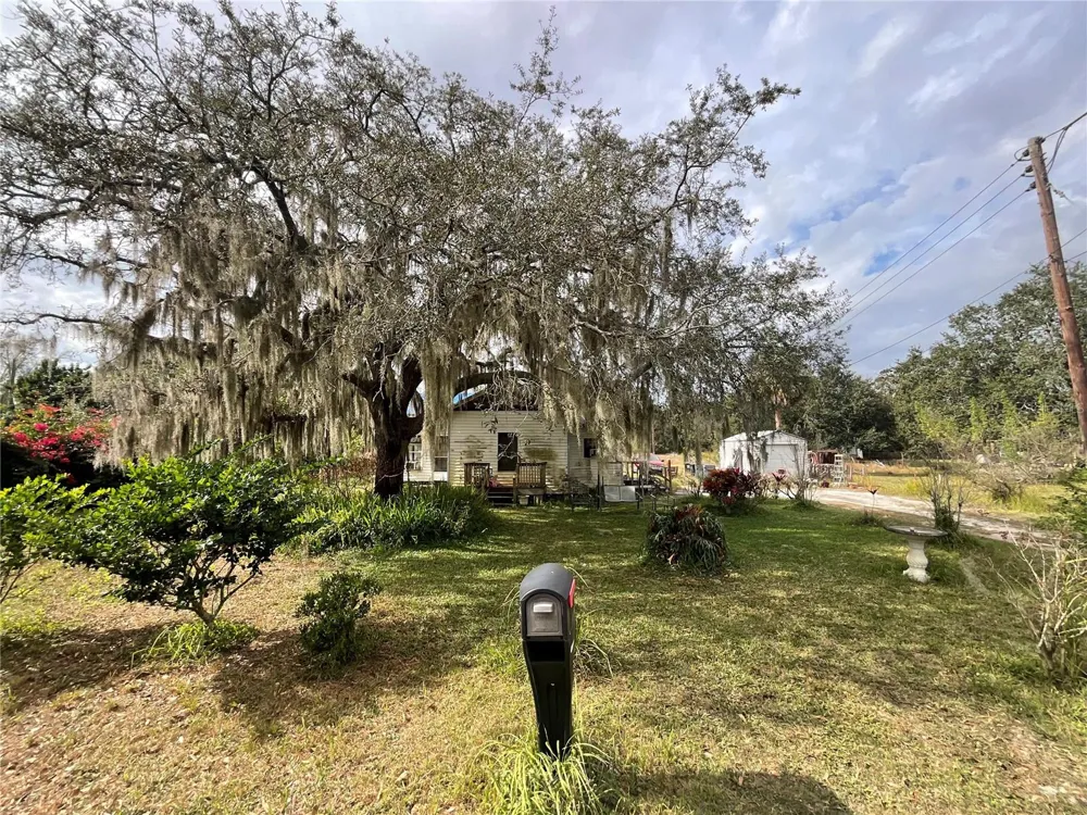 1701 SANFORD STREET Lake Wales, FL 33859
