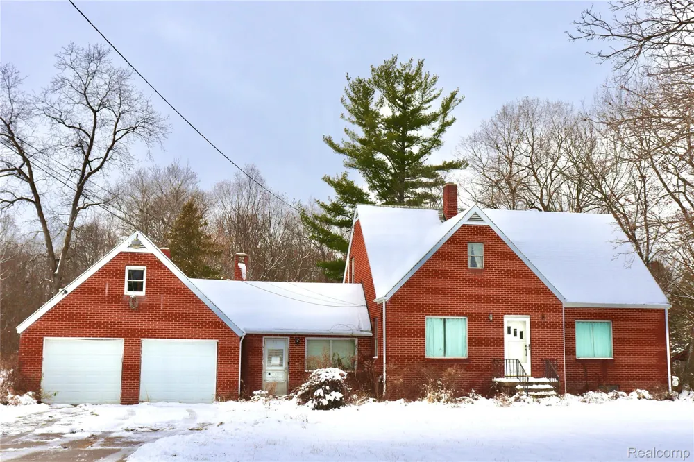 8410 Linden Road Mundy Township, MI 48473
