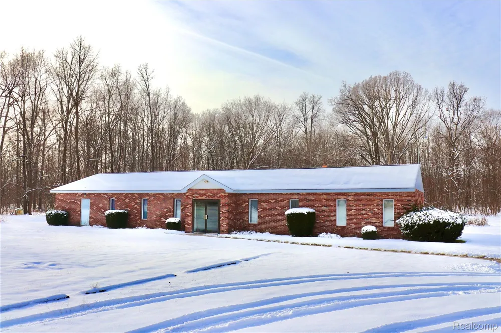 8410 Linden Road Mundy Township, MI 48473