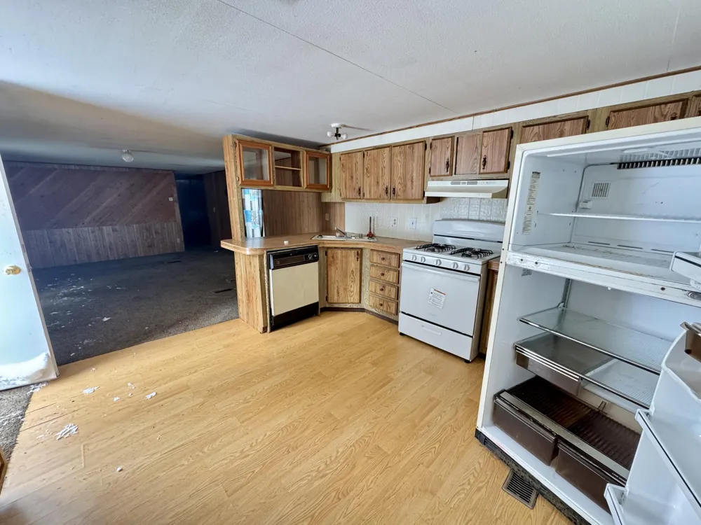9941 210th Avenue Lincoln Township, MI 49677
